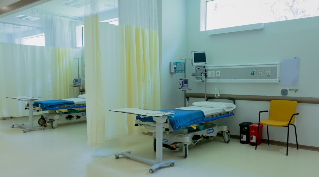 foto de camillas de sala de emergencia