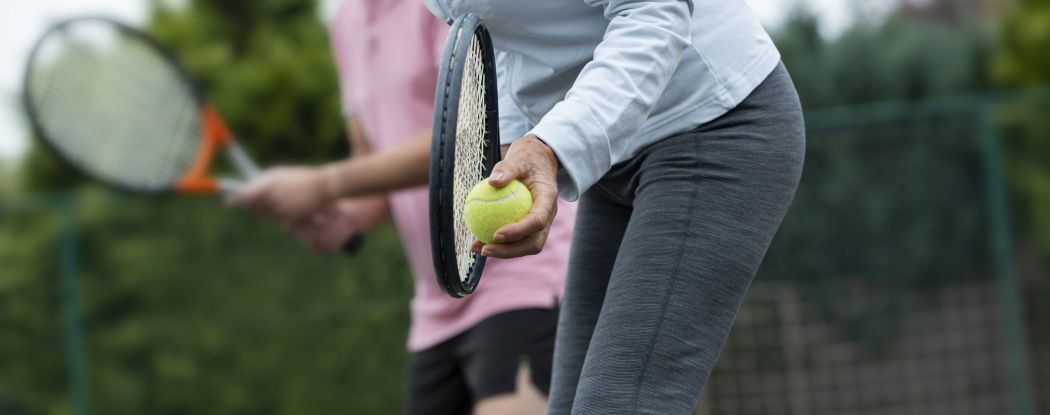 ¿Por qué podemos lesionarnos jugando tenis?